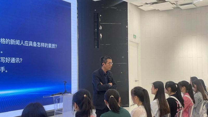 短视频拍摄三脚架品牌推荐